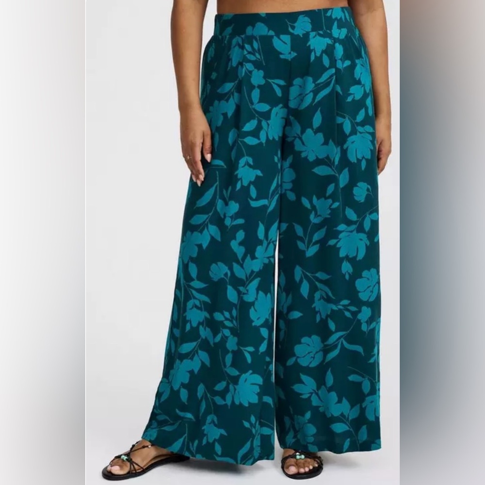 Torrid High-Rise Pull-On Challis Wide Leg Pant - Picture 9 of 11